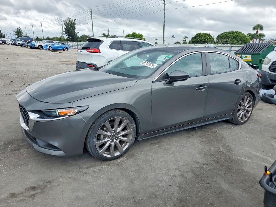 2021 Mazda 3 მანქანა იყიდება აუქციონზე, vin: JM1BPABL2M1338470, აუქციონის ნომერი: 56142676