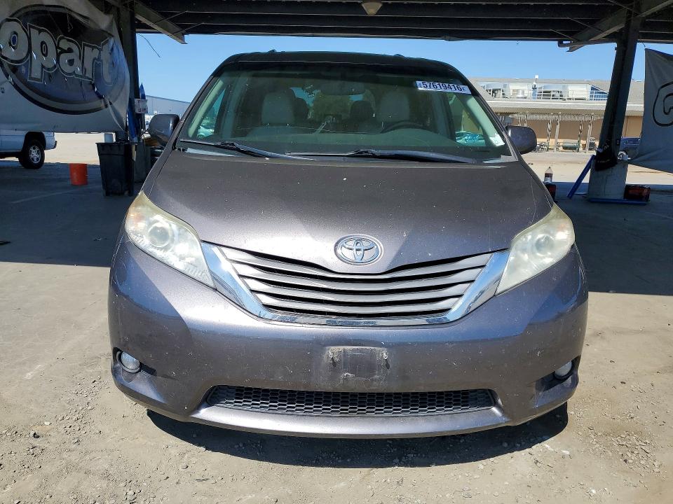 Aukcja sprzedaży 2011 Toyota Sienna, vin: 5TDDK3DC0BS028169, numer aukcji: 57619416