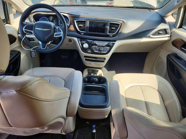 57855826 :رقم المزاد ، 2C4RC1DG0MR549849 vin ، 2021 Chrysler Voyager مزاد بيع