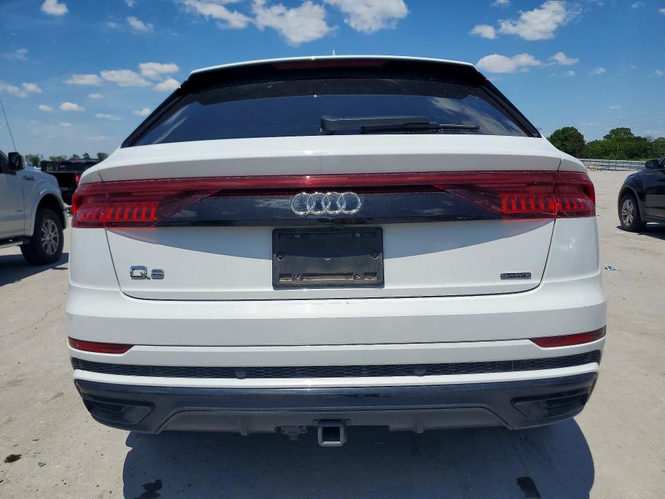 55514146 :رقم المزاد ، WA1EVAF18LD007590 vin ، 2020 Audi Q8 مزاد بيع
