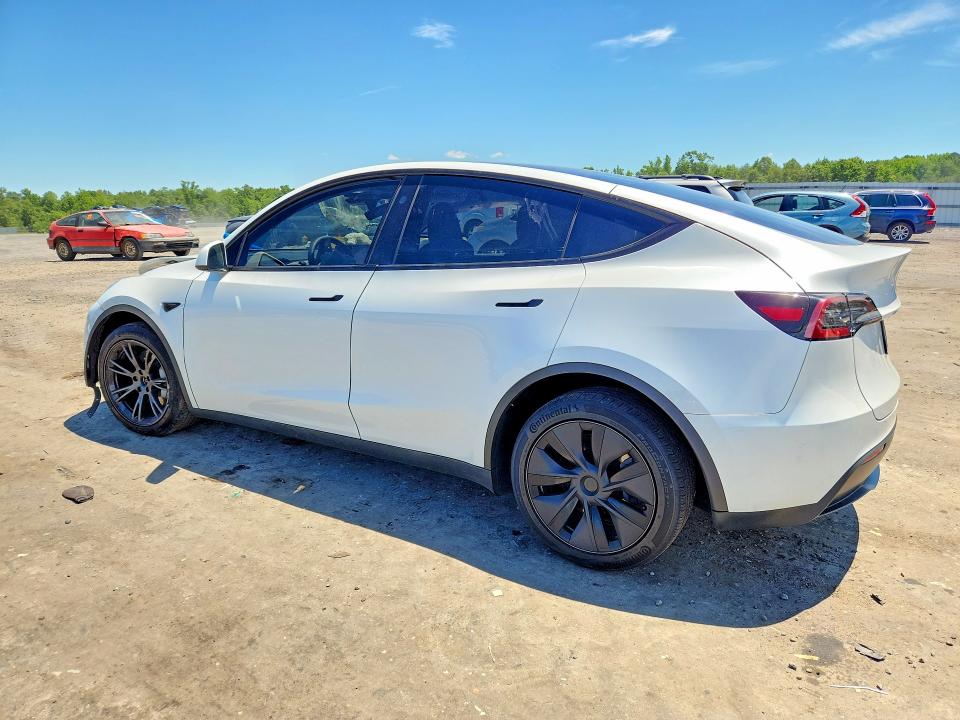 58152096 :رقم المزاد ، 7SAYGAEE2SF306648 vin ، 2025 Tesla Model Y مزاد بيع