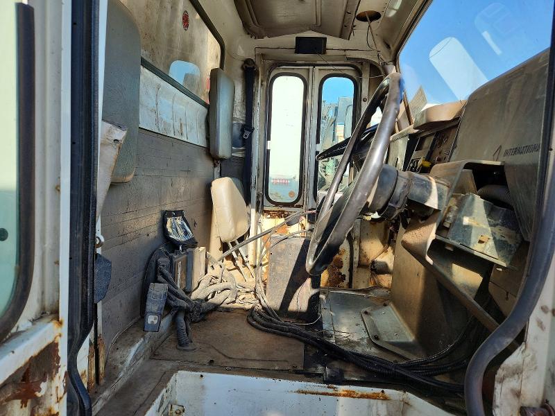 1998 International 4900 მანქანა იყიდება აუქციონზე, vin: 1HTSDAAR3WH498532, აუქციონის ნომერი: 55908546