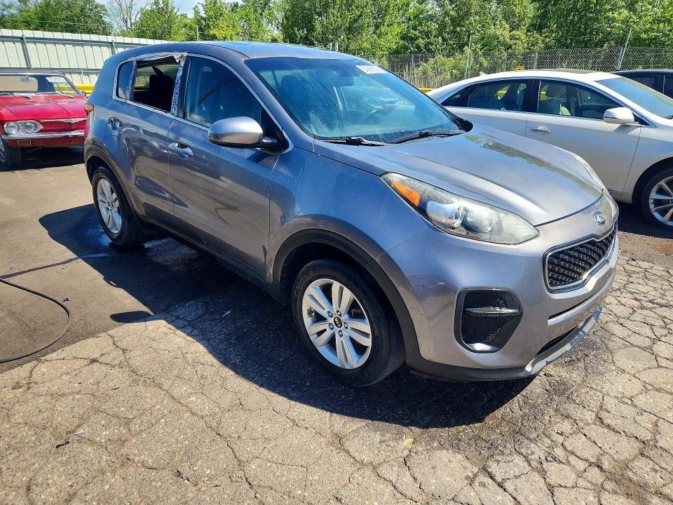 57683556 :رقم المزاد ، KNDPM3AC8H7208921 vin ، 2017 Kia Sportage مزاد بيع
