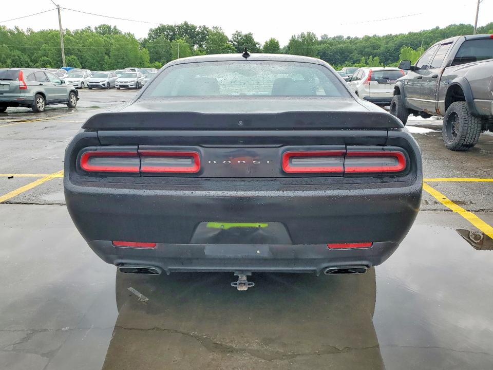 54491256 :رقم المزاد ، 2C3CDZFJ0FH718257 vin ، 2015 Dodge Challenger مزاد بيع