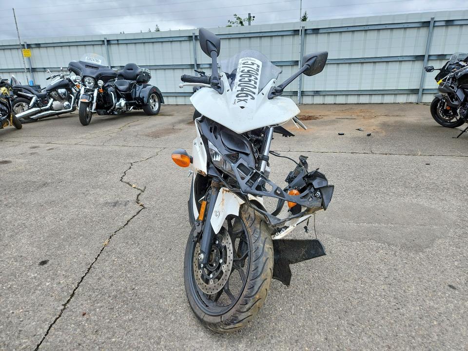 Продажа на аукционе авто 2017 Yamaha Yzfr3, vin: MH3RH15Y9HK002304, номер лота: 57965046