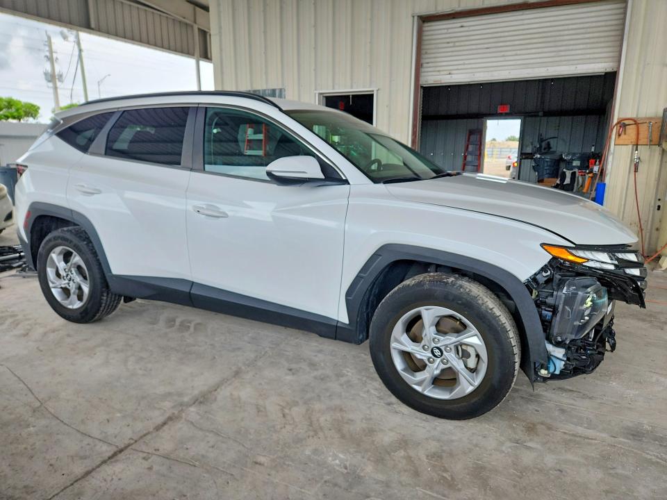 2022 Hyundai Tucson მანქანა იყიდება აუქციონზე, vin: 5NMJBCAE7NH034096, აუქციონის ნომერი: 55503716