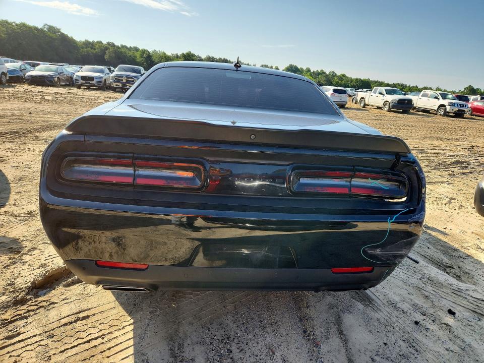56710446 :رقم المزاد ، 2C3CDZBT0NH140196 vin ، 2022 Dodge Challenger مزاد بيع