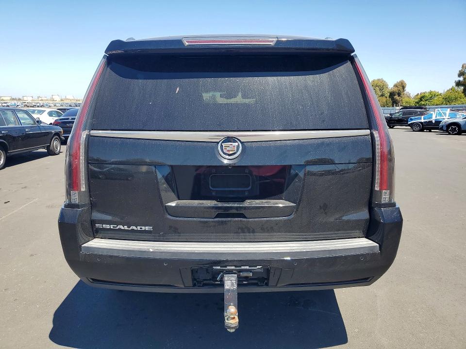59071036 :رقم المزاد ، 1GYS3JKJ8FR170925 vin ، 2015 Cadillac Escalade مزاد بيع