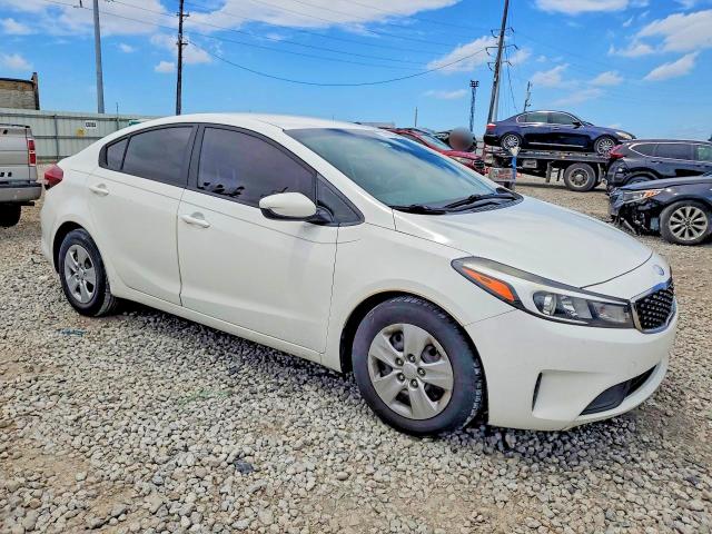Продажа на аукционе авто 2017 Kia Forte, vin: 3KPFK4A71HE109593, номер лота: 57447206