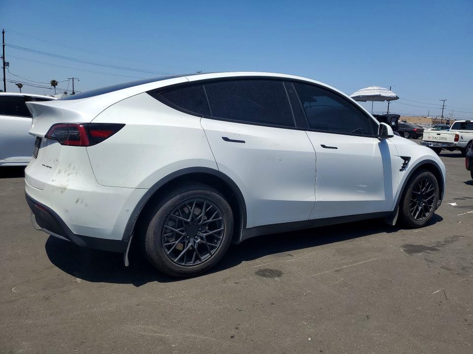 55659246 :رقم المزاد ، 5YJYGDEE9MF157124 vin ، 2021 Tesla Model Y مزاد بيع