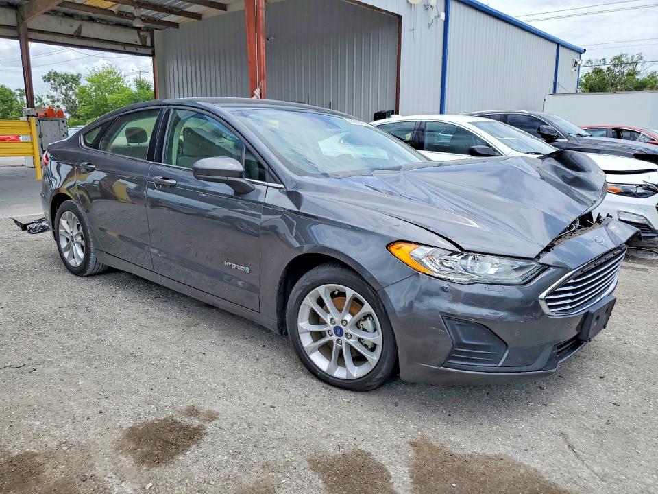2019 Ford Fusion მანქანა იყიდება აუქციონზე, vin: 3FA6P0LUXKR125522, აუქციონის ნომერი: 55889426