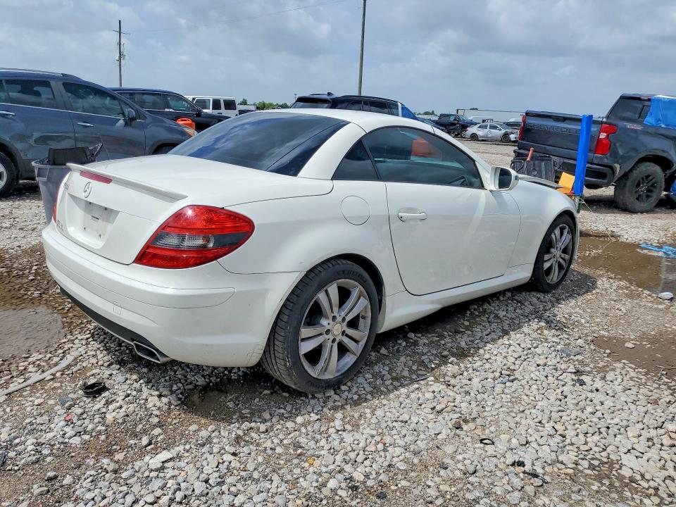 2011 Mercedes-benz Slk მანქანა იყიდება აუქციონზე, vin: WDBWK5EA9BF239032, აუქციონის ნომერი: 57609056