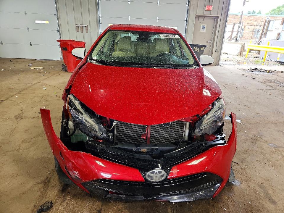 55965226 :رقم المزاد ، 2T1BURHE8HC898902 vin ، 2017 Toyota Corolla مزاد بيع