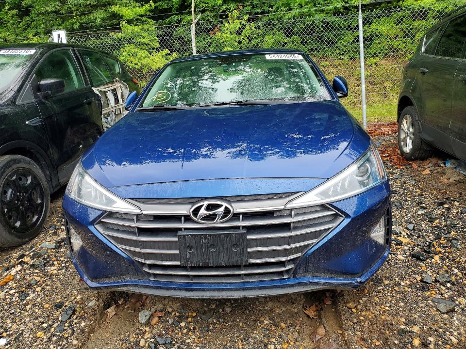 2020 Hyundai Elantra მანქანა იყიდება აუქციონზე, vin: 5NPD84LF0LH622414, აუქციონის ნომერი: 54424646