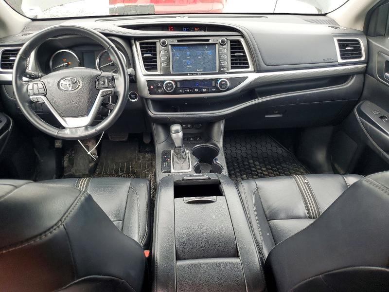 56754056 :رقم المزاد ، 5TDJZRFH4JS523628 vin ، 2018 Toyota Highlander مزاد بيع