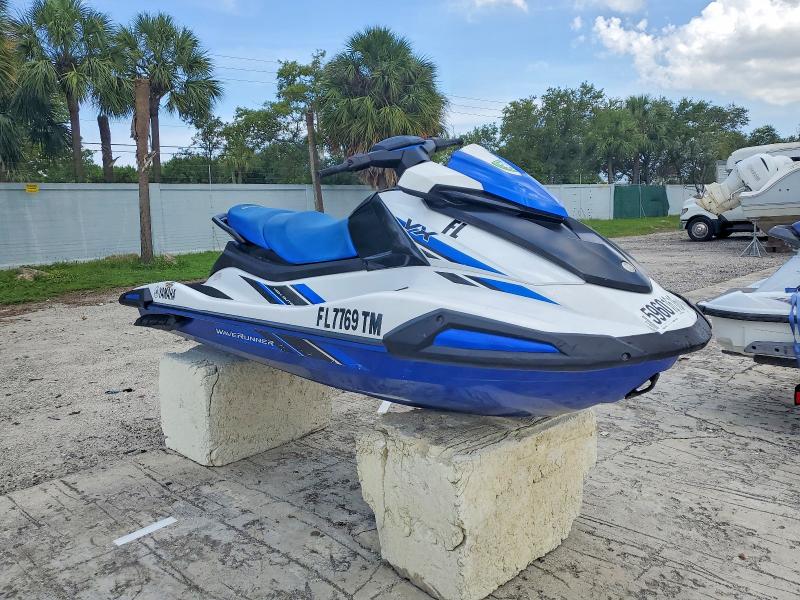 59601616 :رقم المزاد ، YAMA2817J223 vin ، 2023 Yam Yamaha Vx مزاد بيع
