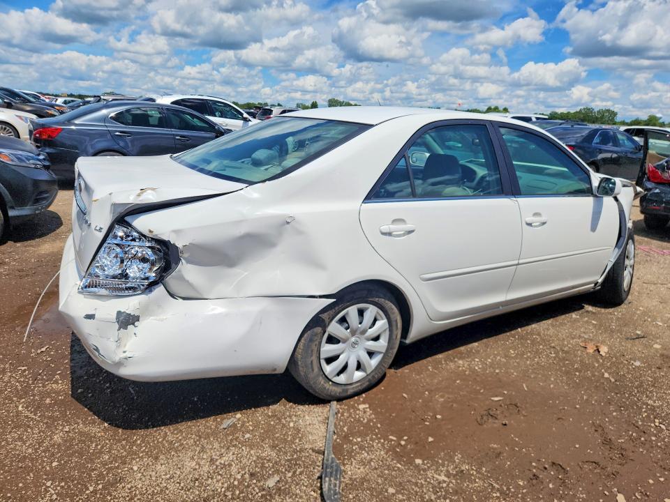 2006 Toyota Camry მანქანა იყიდება აუქციონზე, vin: 4T1BE32K06U647702, აუქციონის ნომერი: 58308196