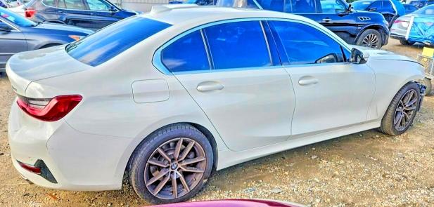 57200706 :رقم المزاد ، 3MW5R1J00M8B71386 vin ، 2021 Bmw 330i مزاد بيع