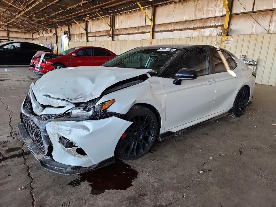 57087236 :رقم المزاد ، 4T1NZ1AK4LU042519 vin ، 2020 Toyota Camry مزاد بيع