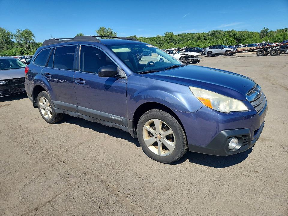 Auction sale of the 2014 Subaru Outback, vin: 4S4BRBAC3E3266715, lot number: 56779986