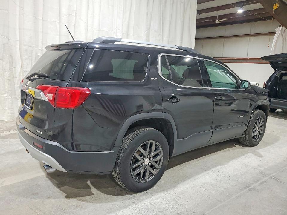 56122626 :رقم المزاد ، 1GKKNULS4HZ223572 vin ، 2017 Gmc Acadia مزاد بيع