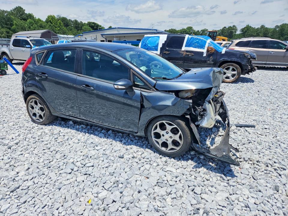 58576596 :رقم المزاد ، 3FADP4FJXBM106837 vin ، 2011 Ford Fiesta مزاد بيع