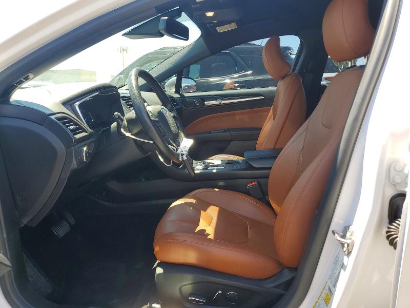 58413056 :رقم المزاد ، 3FA6P0SU3KR200837 vin ، 2019 Ford Fusion مزاد بيع