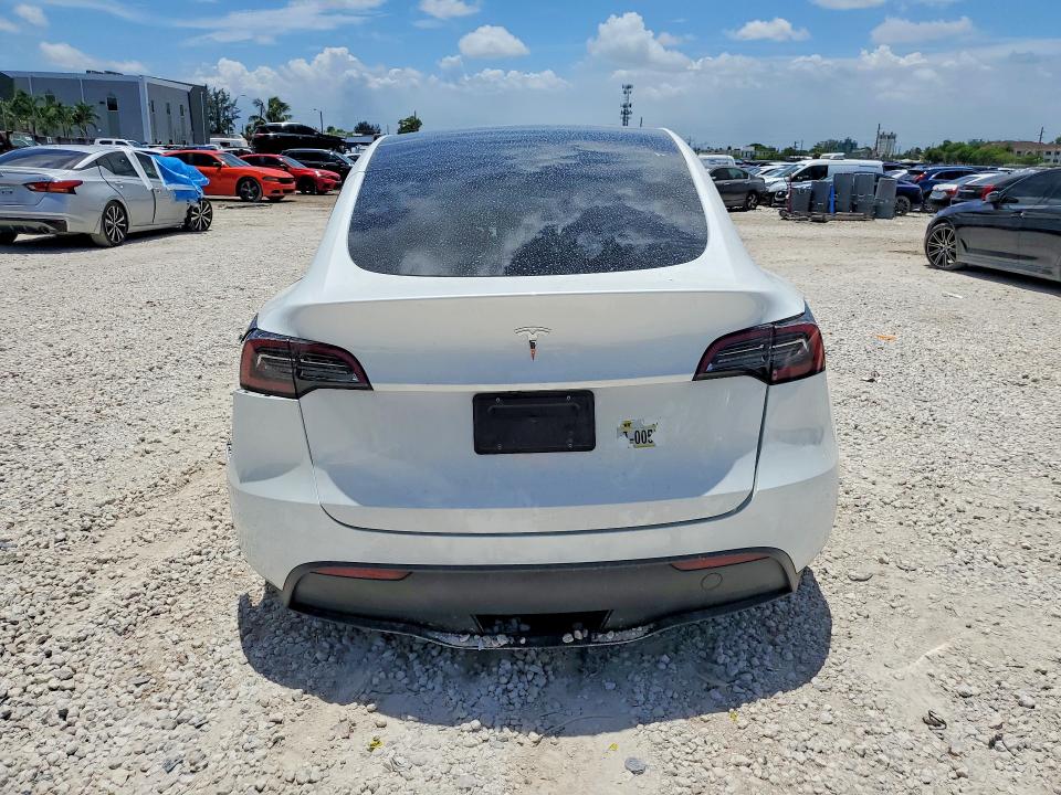 58266356 :رقم المزاد ، 7SAYGDEDXSF267929 vin ، 2025 Tesla Model Y مزاد بيع