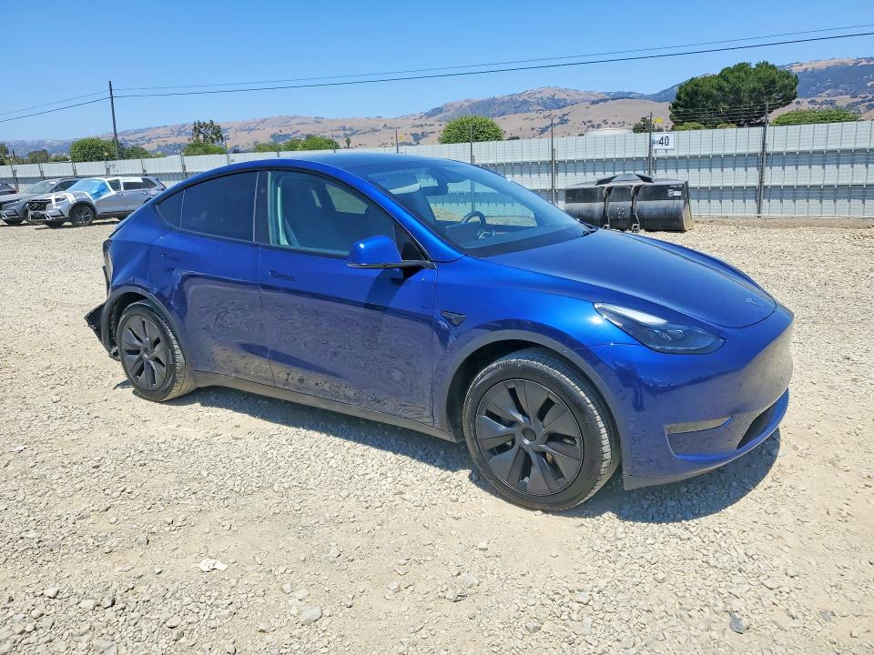 2025 Tesla Model Y მანქანა იყიდება აუქციონზე, vin: 7SAYGDED2SF221835, აუქციონის ნომერი: 58079666