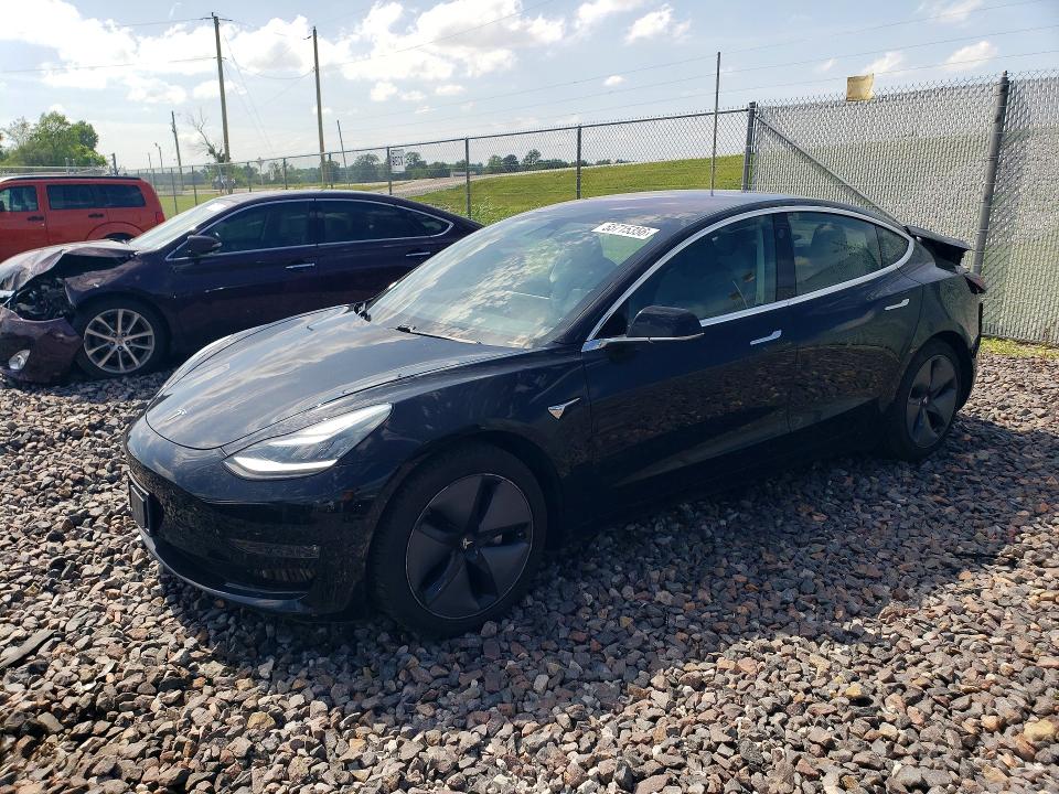 55715356 :رقم المزاد ، 5YJ3E1EB9JF127671 vin ، 2018 Tesla Model 3 مزاد بيع