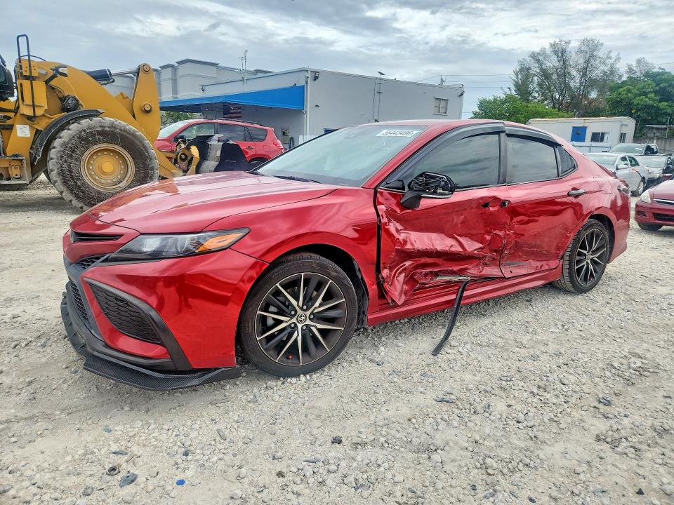 Продажа на аукционе авто 2022 Toyota Camry, vin: 4T1G11AK5NU020483, номер лота: 56443486