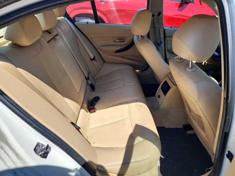 2015 Bmw 3 Series 320i Xdrive მანქანა იყიდება აუქციონზე, vin: WBA3C1C56FK122549, აუქციონის ნომერი: 57405096
