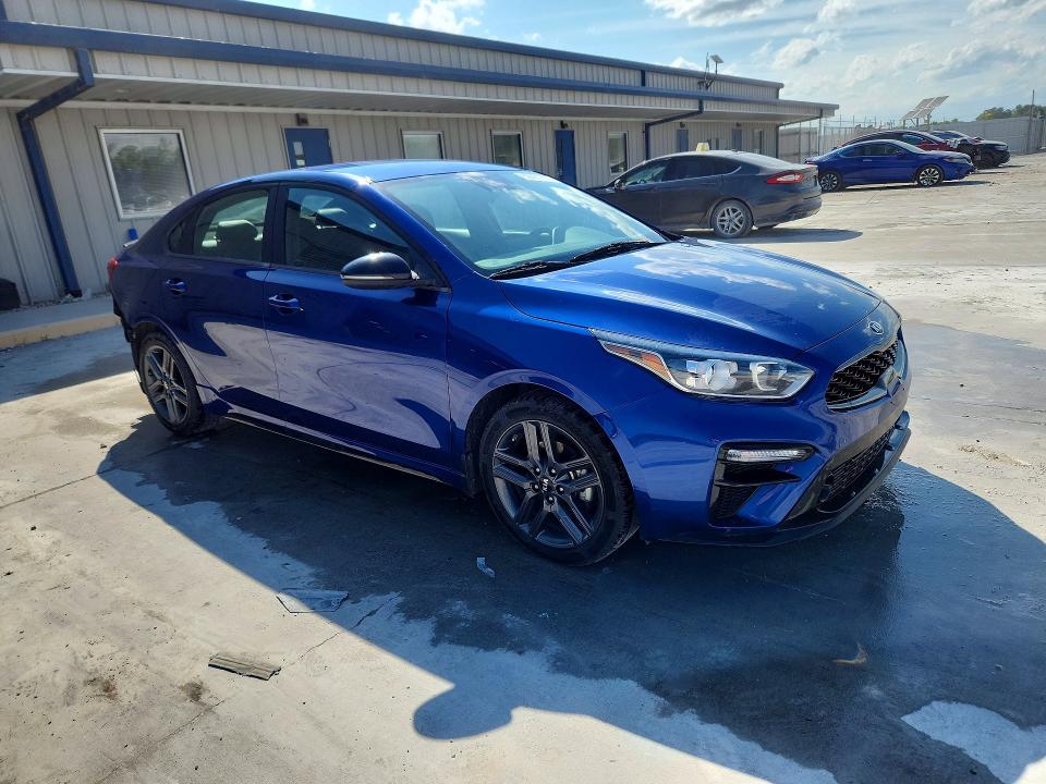 57421716 :رقم المزاد ، 3KPF34AD5ME375325 vin ، 2021 Kia Forte مزاد بيع