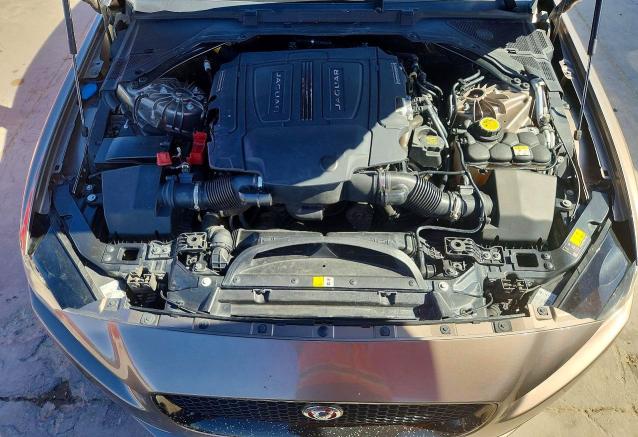 55687286 :رقم المزاد ، SAJAJ4BVXHA973363 vin ، 2017 Jaguar Xe مزاد بيع