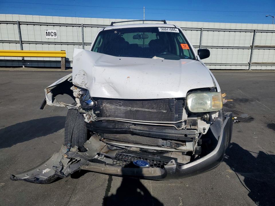 2003 Ford Escape მანქანა იყიდება აუქციონზე, vin: 1FMYU93173KA09847, აუქციონის ნომერი: 56841886