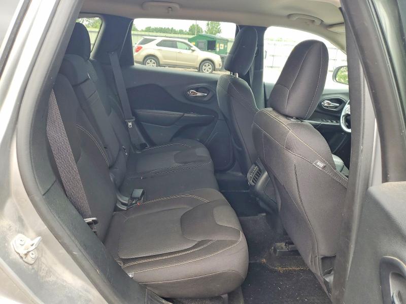 58183666 :رقم المزاد ، 1C4PJMCS4FW660161 vin ، 2015 Jeep Cherokee مزاد بيع