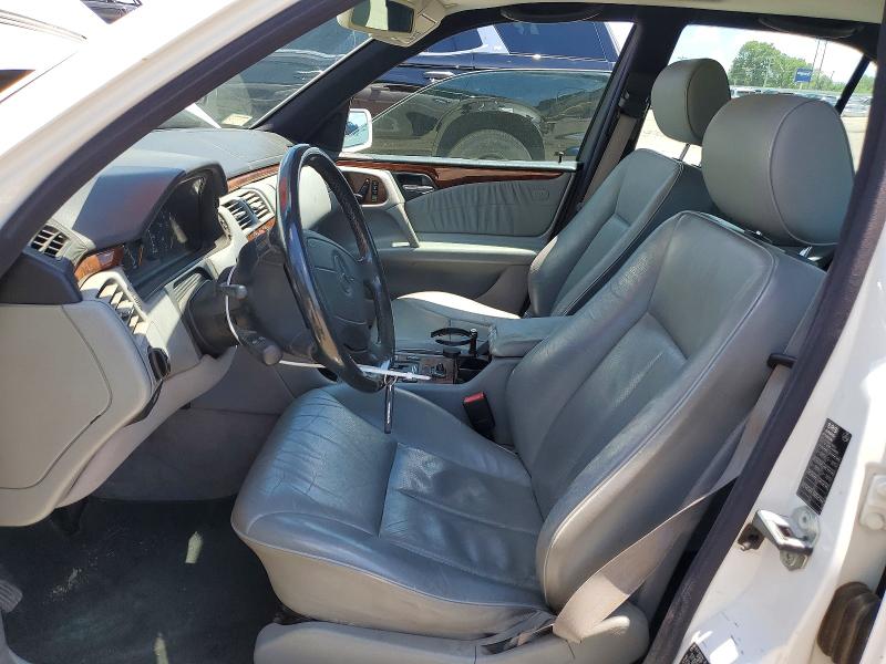57737716 :رقم المزاد ، WDBJF25F5WA624521 vin ، 1998 Mercedes-benz E مزاد بيع