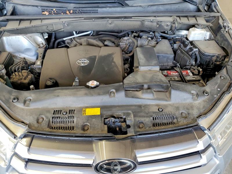 Продажа на аукционе авто 2017 Toyota Highlander, vin: 5TDJZRFH5HS470111, номер лота: 55905096