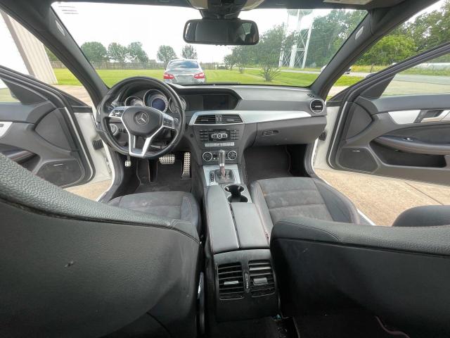2014 Mercedes-benz C მანქანა იყიდება აუქციონზე, vin: WDDGJ4HB1EG211172, აუქციონის ნომერი: 57657156