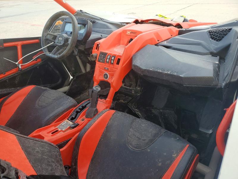 55882776 :رقم المزاد ، 3JBVVAV49MK000511 vin ، 2021 Can-am Maverick X3 مزاد بيع