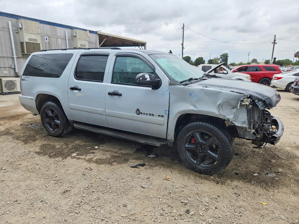 58763416 :رقم المزاد ، 1GNSKKE70DR261903 vin ، 2013 Chevrolet Suburban مزاد بيع