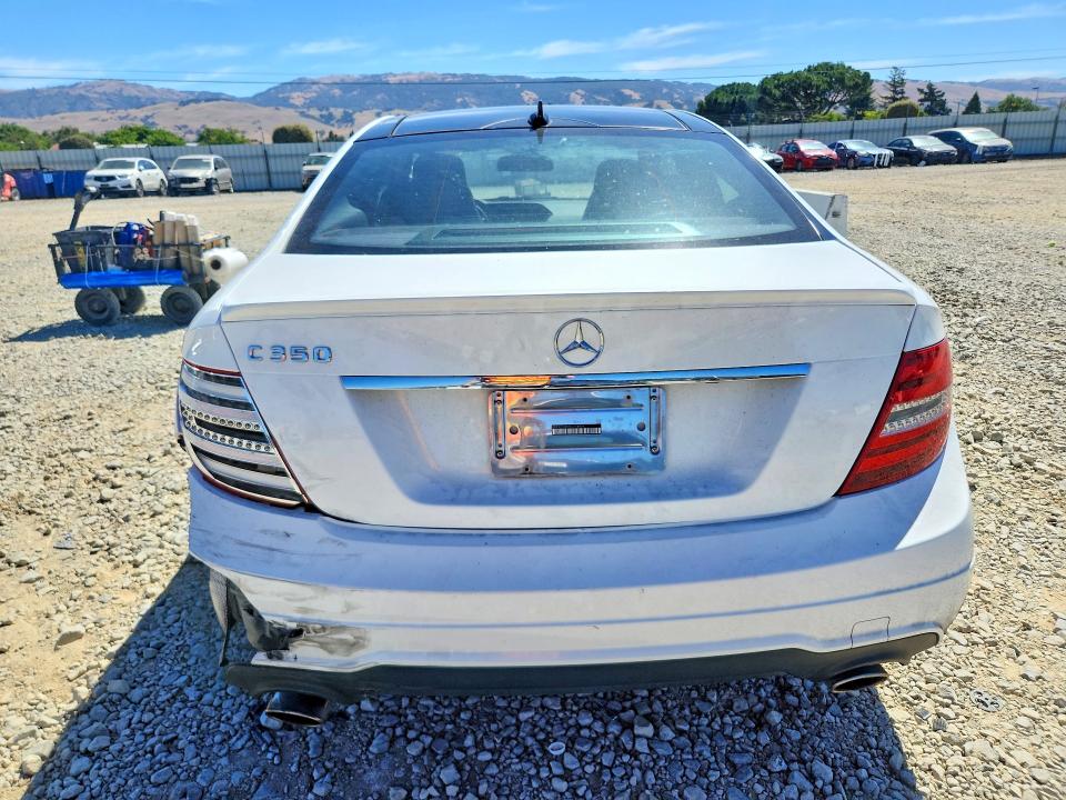 Продажа на аукционе авто 2015 Mercedes-benz C, vin: WDDGJ5HB0FG374886, номер лота: 56627706
