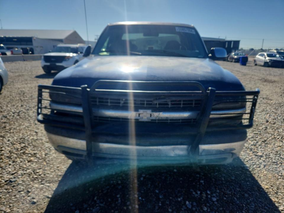 2000 Chevrolet Silverado მანქანა იყიდება აუქციონზე, vin: 1GCEK19T0YE337267, აუქციონის ნომერი: 55857956