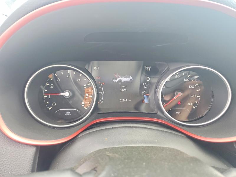 55961706 :رقم المزاد ، 3C4NJDDB3JT201112 vin ، 2018 Jeep Compass مزاد بيع