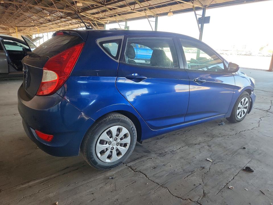 2015 Hyundai Accent მანქანა იყიდება აუქციონზე, vin: KMHCT5AE6FU227797, აუქციონის ნომერი: 59103416