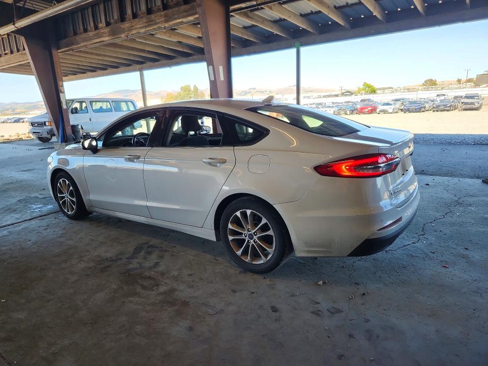 56523046 :رقم المزاد ، 3FA6P0HD2KR216471 vin ، 2019 Ford Fusion مزاد بيع