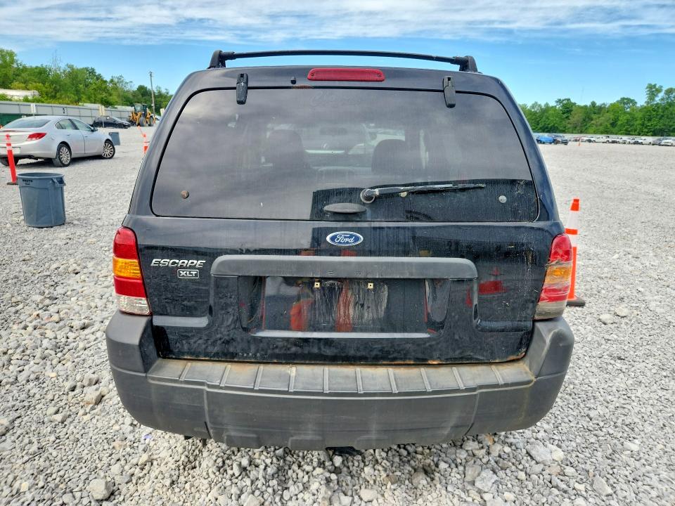 55597546 :رقم المزاد ، 1FMYU03187KB17332 vin ، 2007 Ford Escape مزاد بيع