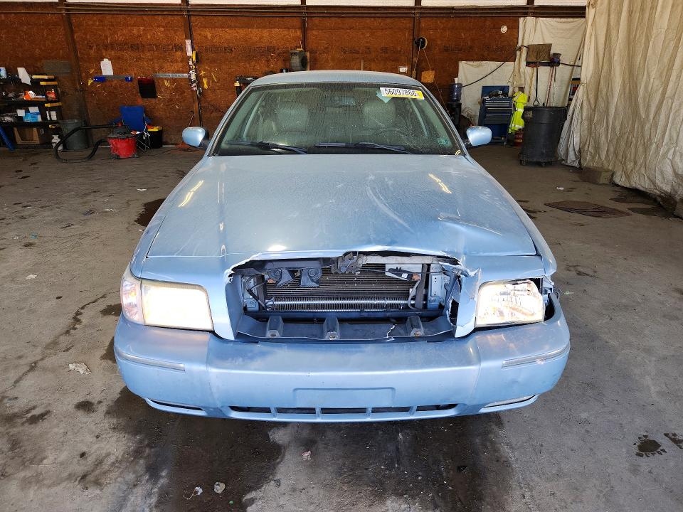 2011 Mercury Grand Marquis მანქანა იყიდება აუქციონზე, vin: 2MEBM7FV6BX600114, აუქციონის ნომერი: 56097866