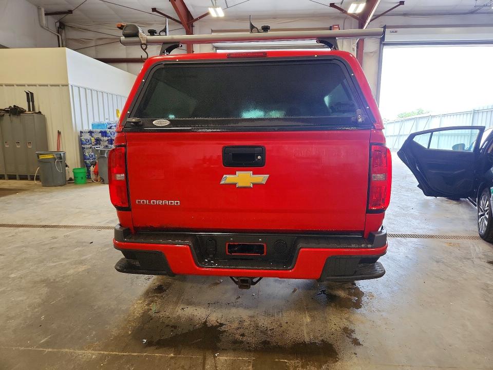 56278686 :رقم المزاد ، 1GCGTBEN8H1186821 vin ، 2017 Chevrolet Colorado مزاد بيع