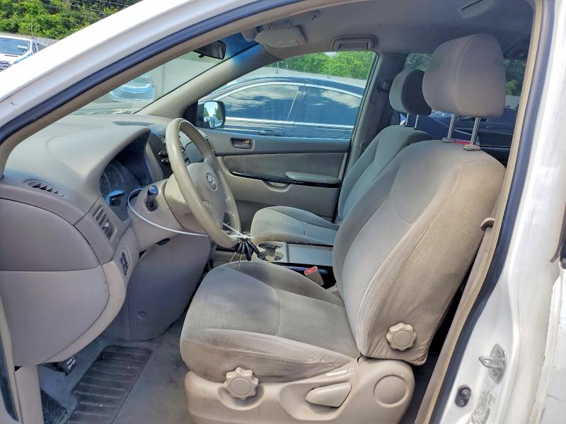 55571476 :رقم المزاد ، 5TDZA23C74S071141 vin ، 2004 Toyota Sienna مزاد بيع